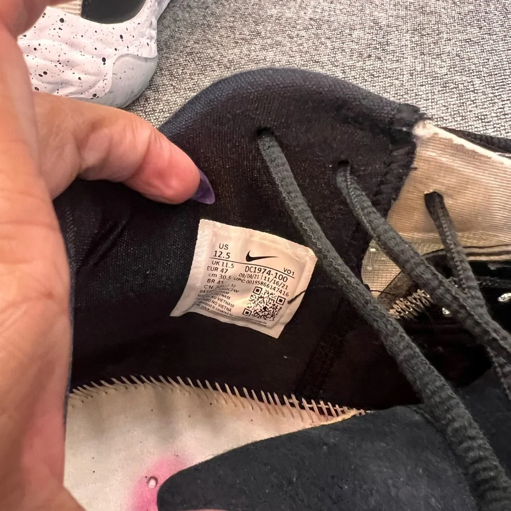 PG 6’s, size 12.5, basketball shoes - Picture 4 of 7